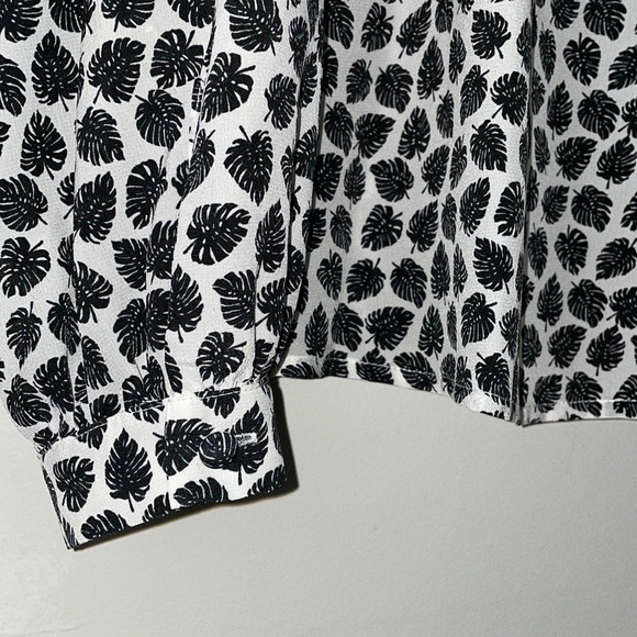 Max Mara/ Weekend %100 Silk Long Sleeve Blouse - Picture 3 of 7